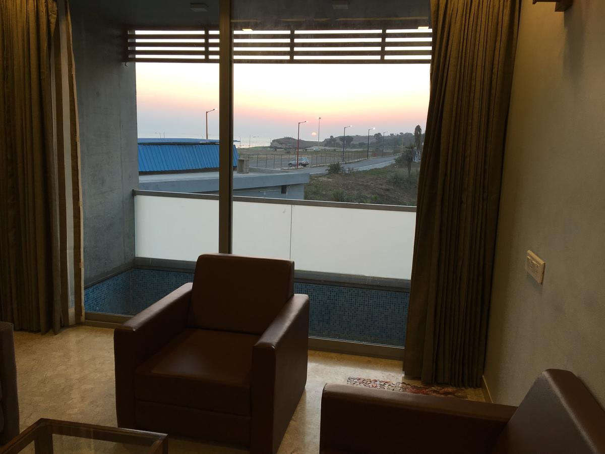 Krishna Beach Resorts - Diu Bagian luar foto